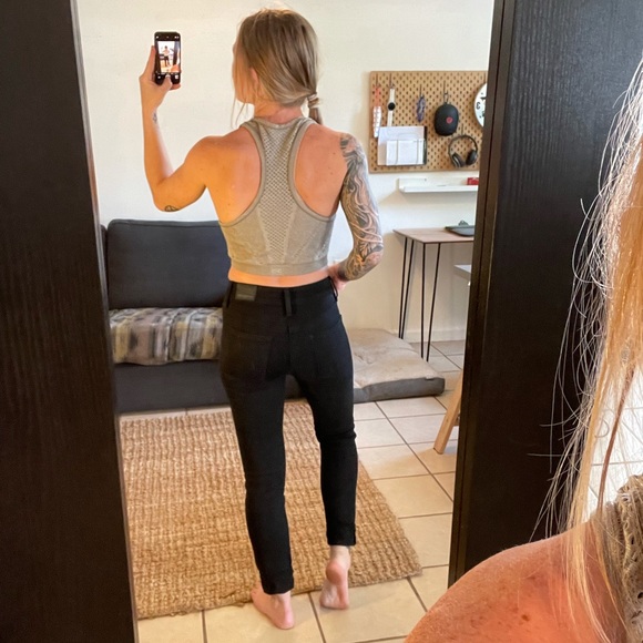 Alo crop top - Picture 5 of 5